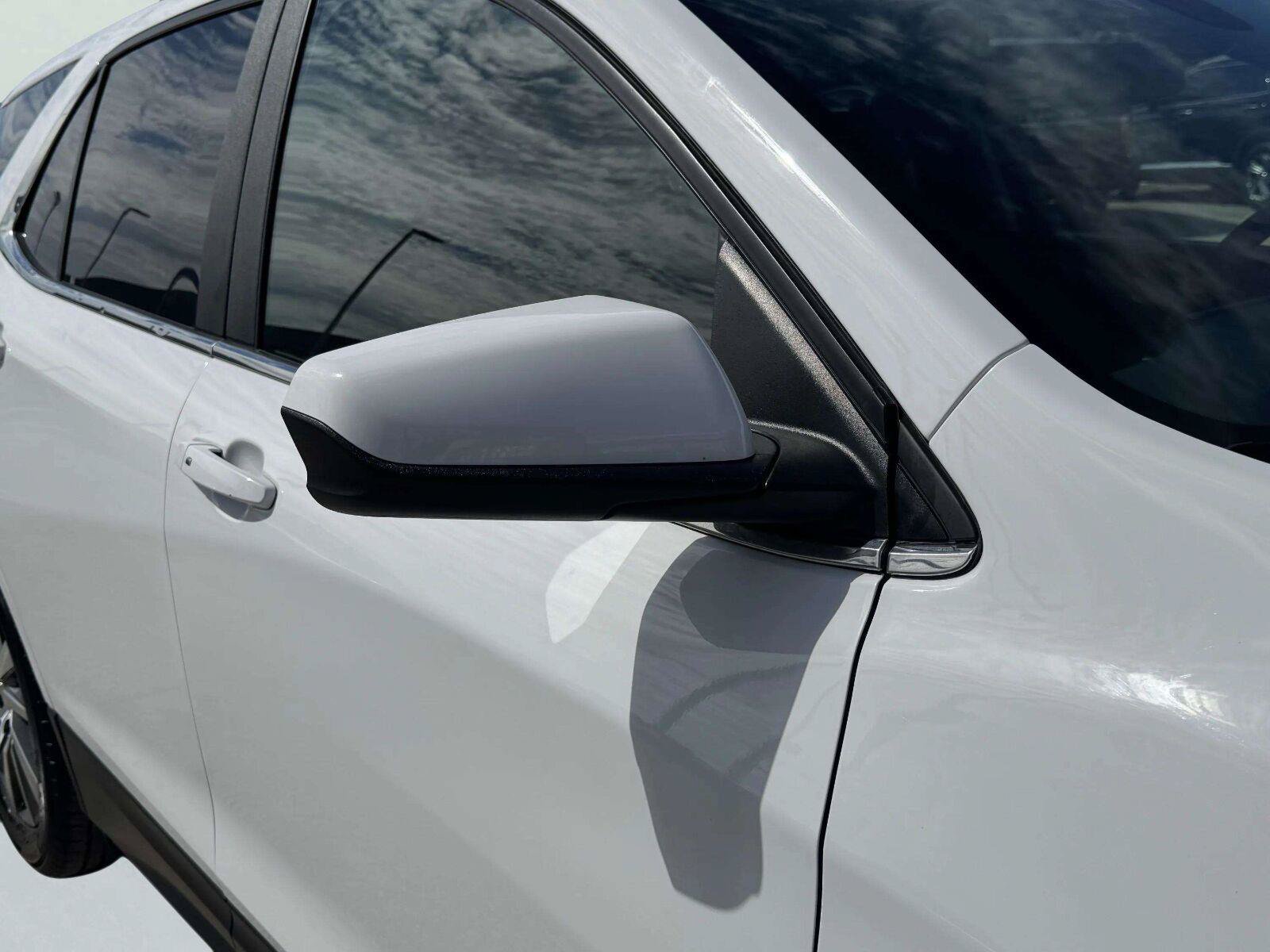 Used 2023 Chevrolet Equinox LT FWD image 10