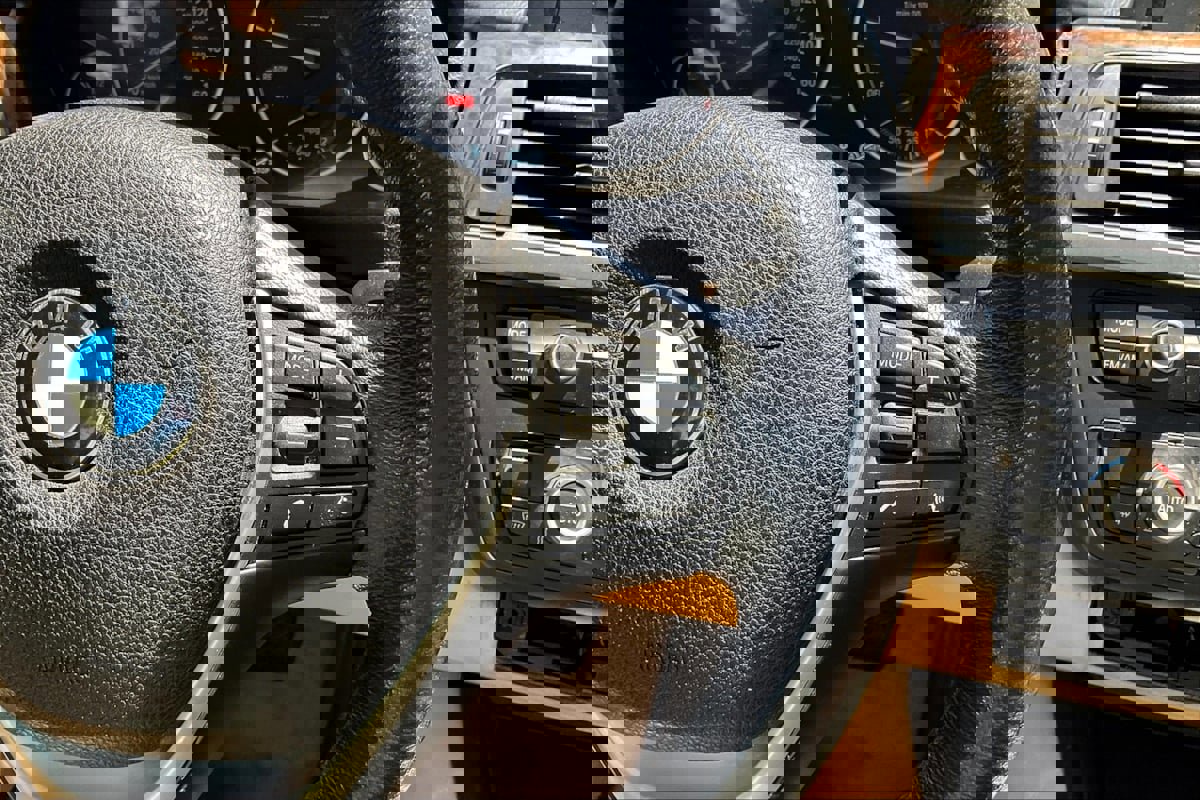 Used 2015 BMW 328i Sedan image 19