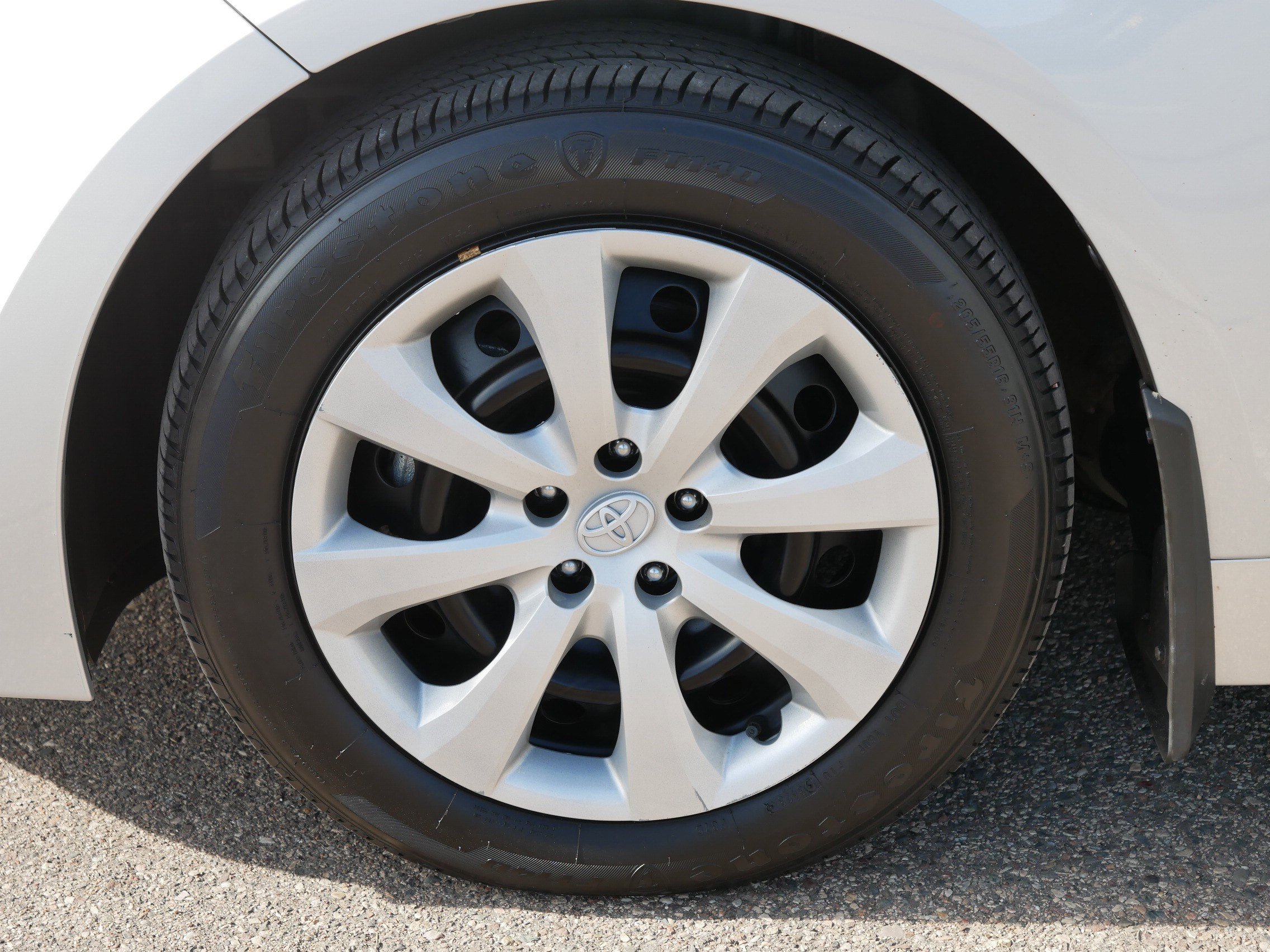 Used 2024 Toyota Corolla LE FWD image 15