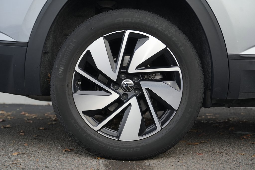 Used 2024 Volkswagen Atlas SE image 11