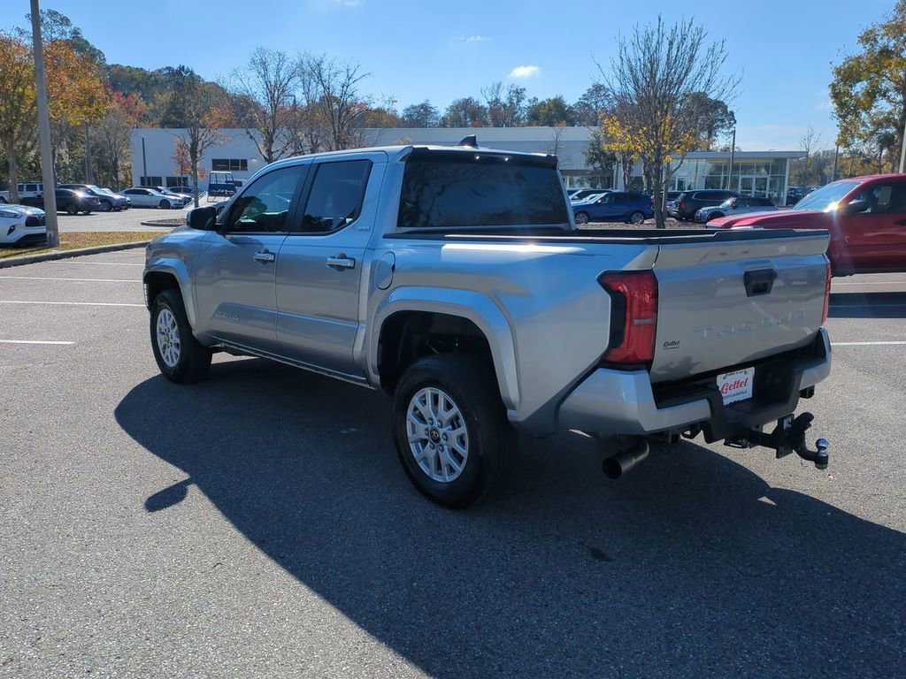 Certified 2025 Toyota Tacoma SR5 image 7