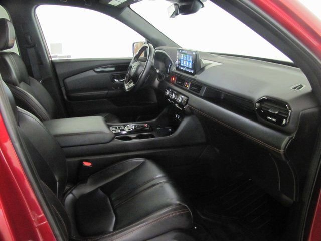 Certified 2023 Honda Pilot TrailSport image 19