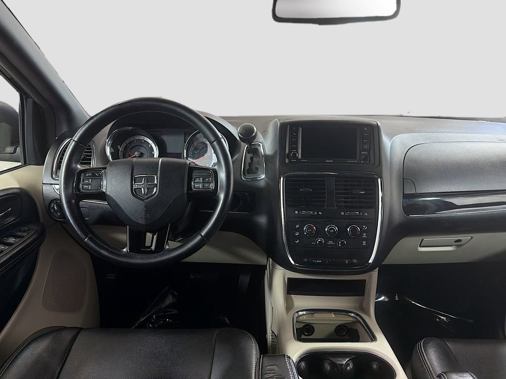 Used 2019 Dodge Grand Caravan SXT FWD image 21