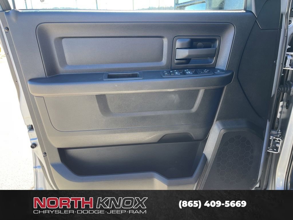 Used 2024 RAM 3500 Tradesman w/ Chrome Appearance Group image 5