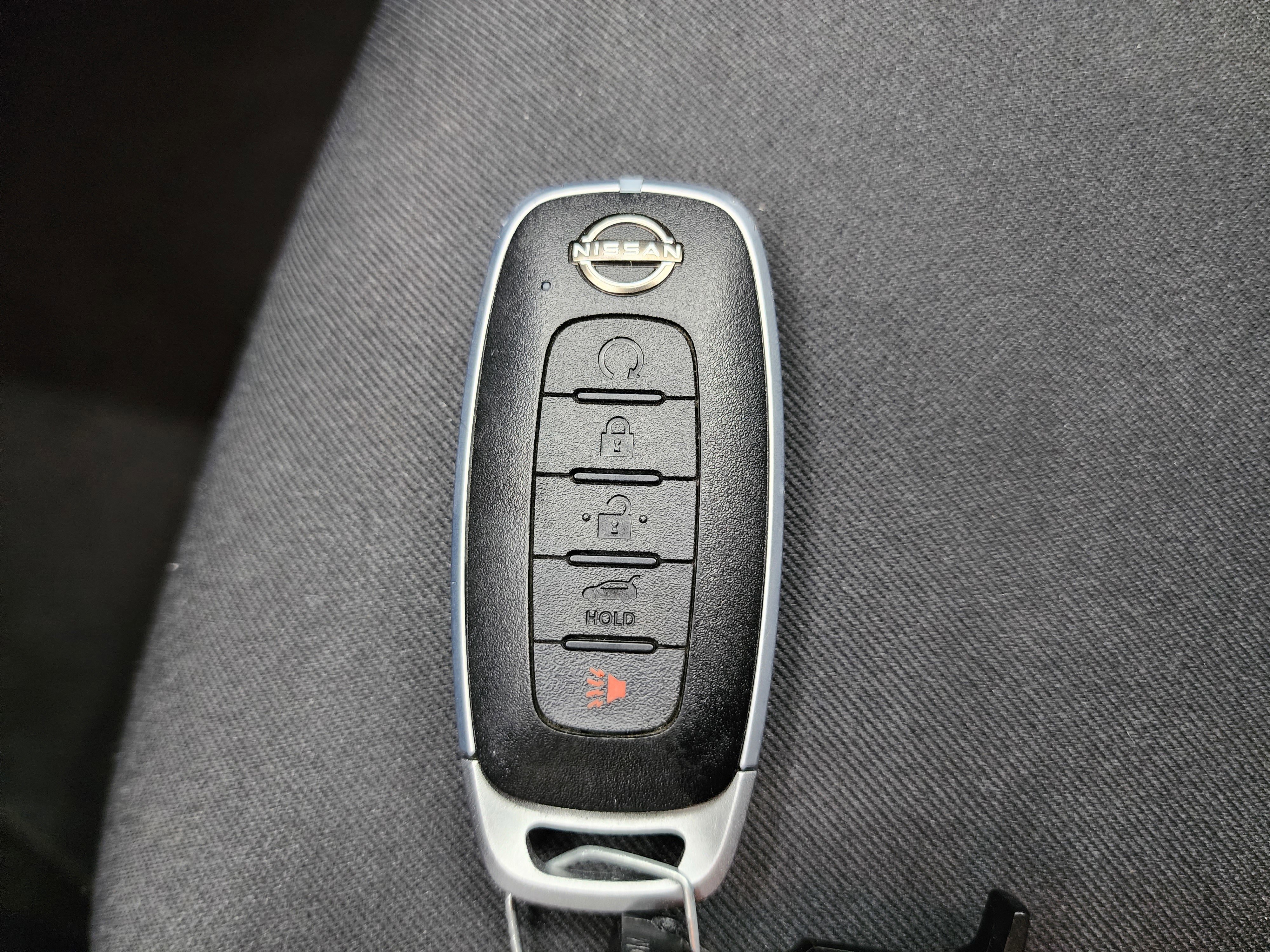 Used 2025 Nissan Pathfinder SV image 51