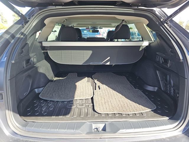 Used 2025 Subaru Outback Onyx Edition AWD/4WD image 12