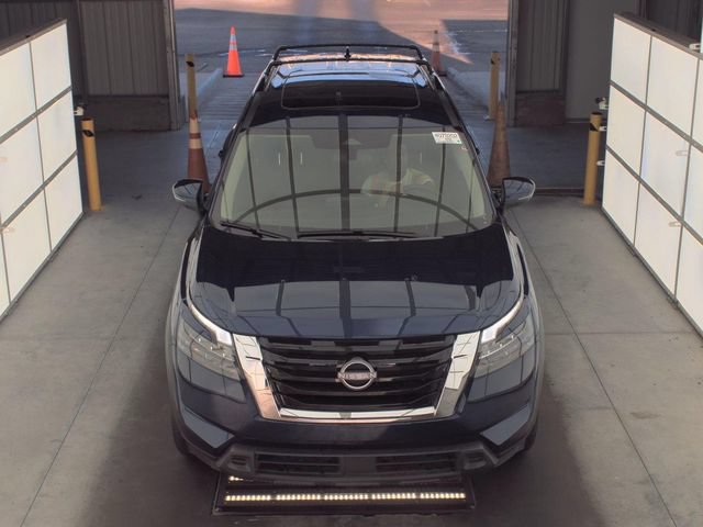 Certified 2025 Nissan Pathfinder SV w/ SV Premium Package FWD image 11
