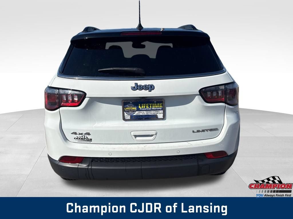 Used 2025 Jeep Compass Limited AWD/4WD image 7