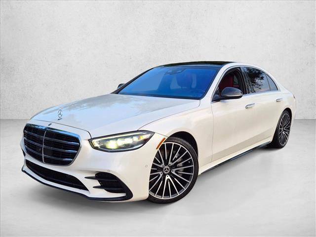 Used 2022 Mercedes-Benz S 580 4MATIC Sedan image 2