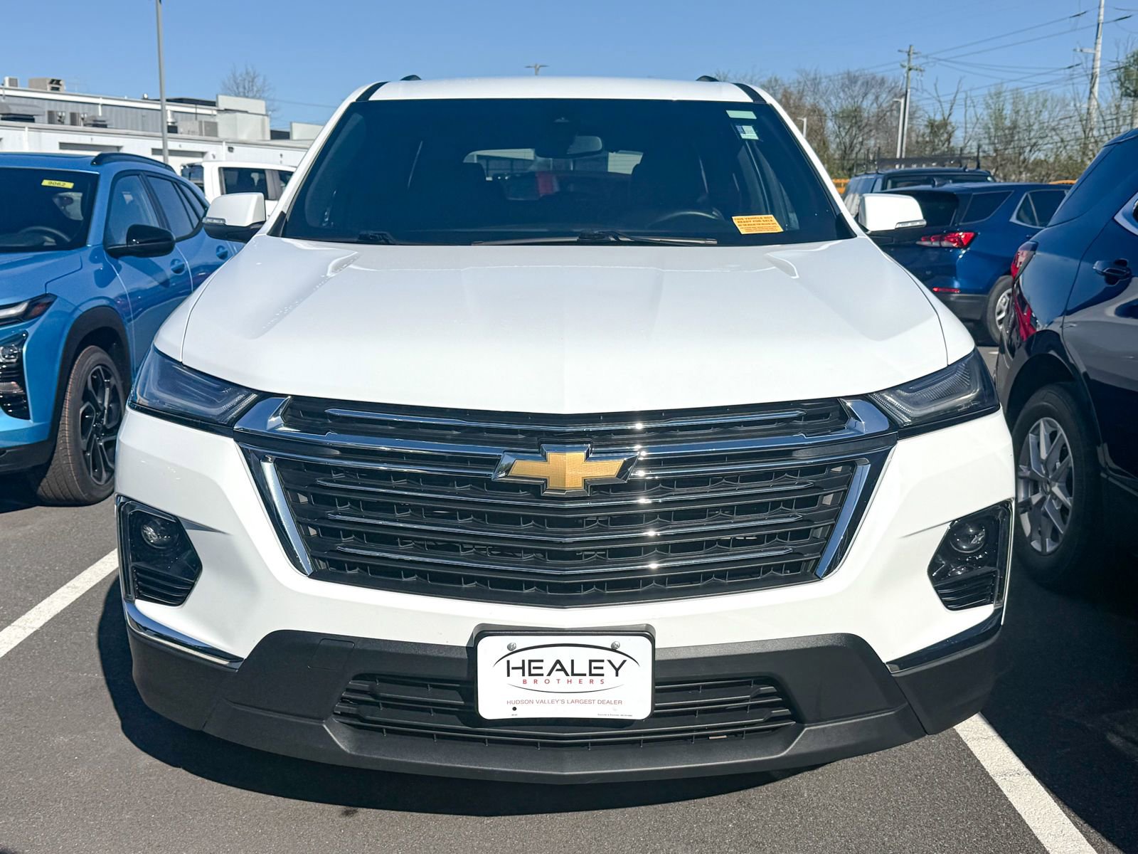 Used 2023 Chevrolet Traverse LT AWD/4WD image 2