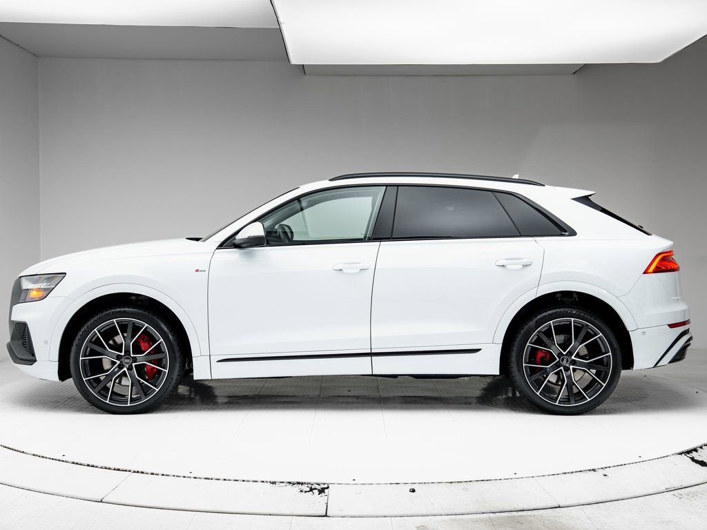 Used 2023 Audi Q8 Prestige w/ Prestige Package AWD/4WD image 2