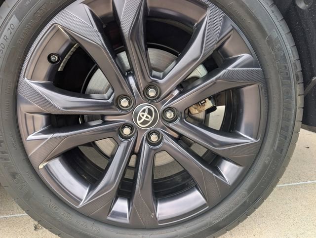 Used 2022 Toyota Sienna XSE image 8