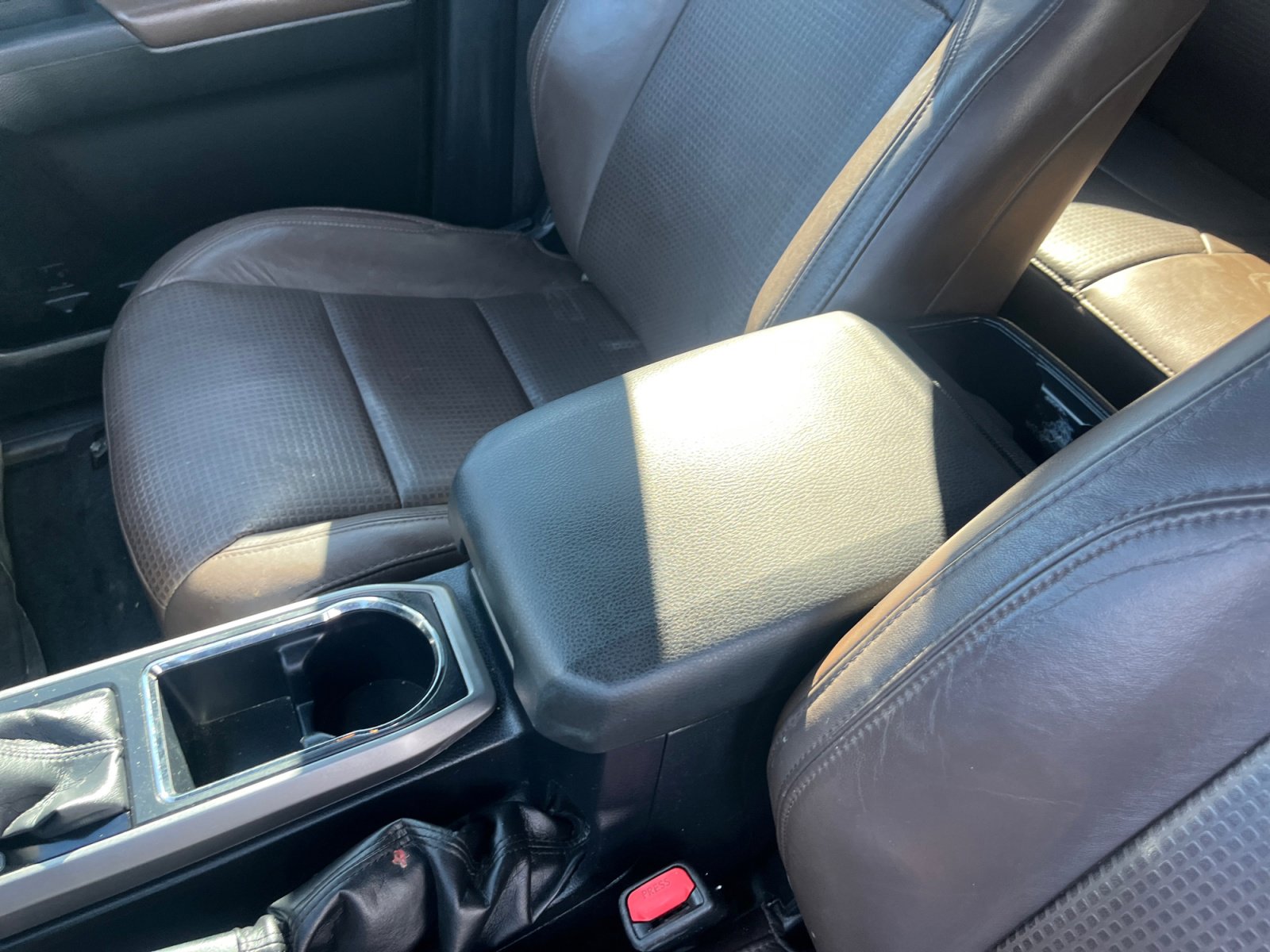 Used 2017 Toyota Tacoma Limited image 15