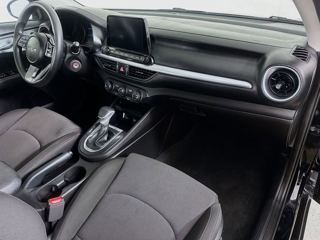 Certified 2023 Kia Forte LX image 29