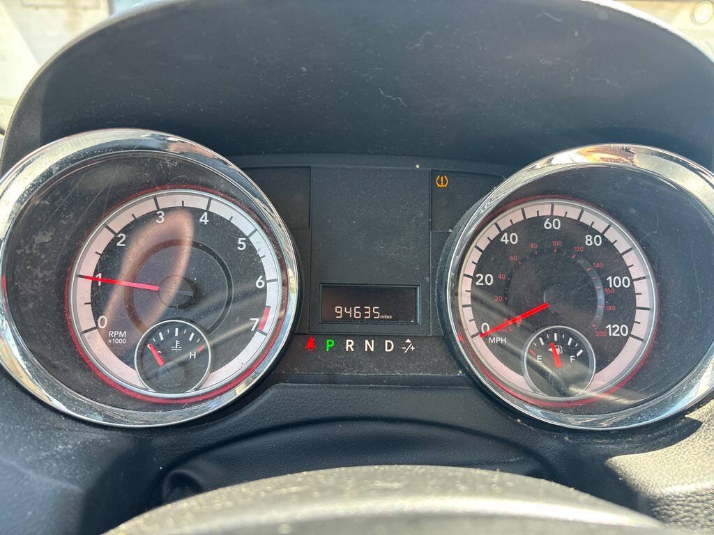 Used 2013 Dodge Grand Caravan SXT FWD image 18