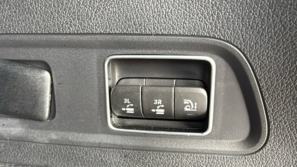 Certified 2025 Mercedes-Benz GLS 450 4MATIC image 22
