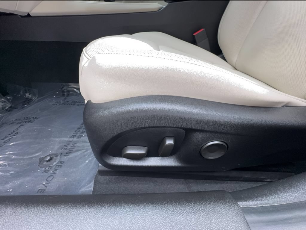 Used 2021 Cadillac CT4 Premium Luxury RWD image 21