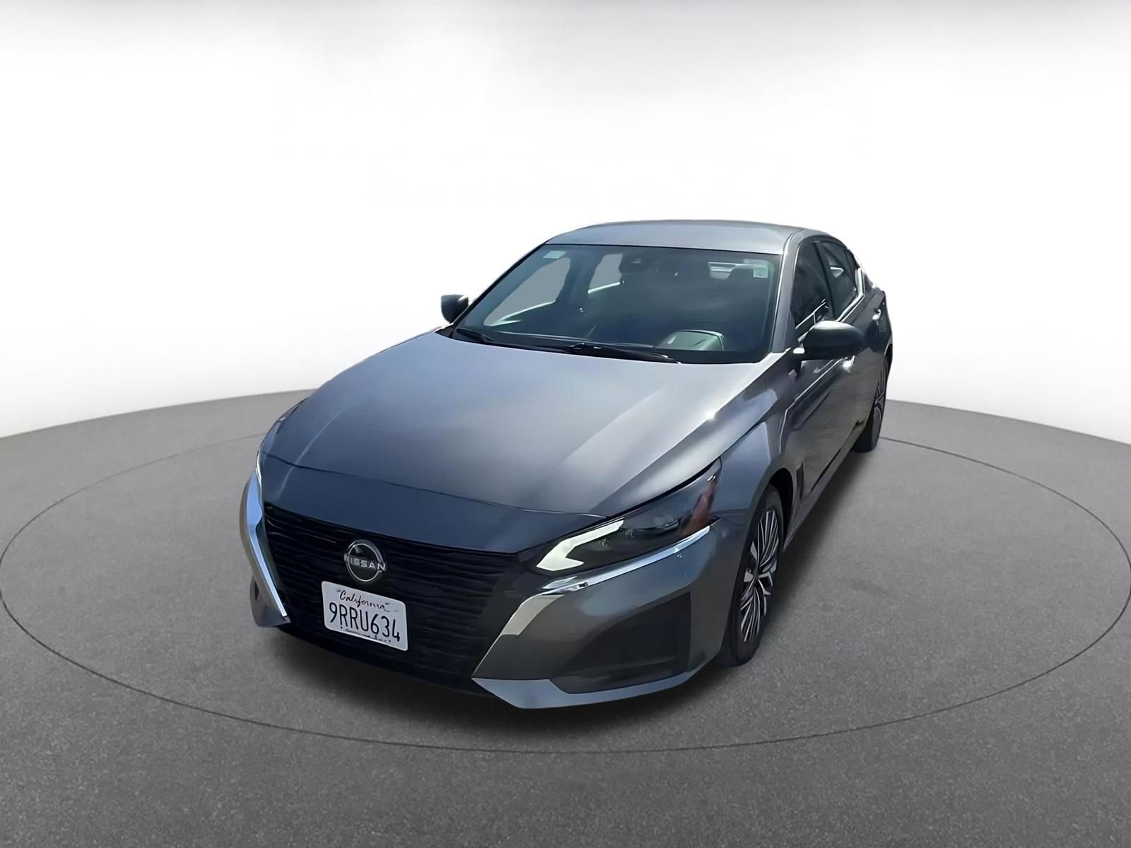 Used 2025 Nissan Altima 2.5 SV FWD image 7