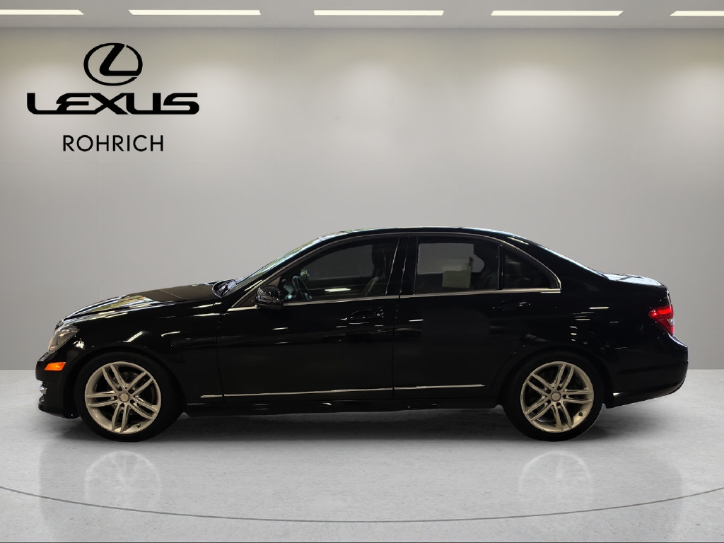 Used 2012 Mercedes-Benz C 300 4MATIC Sedan image 9