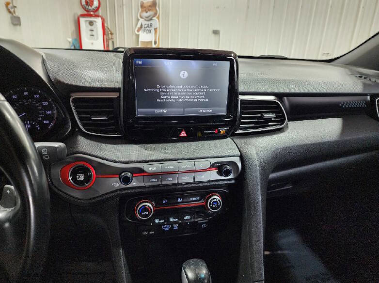 Used 2019 Hyundai Veloster 2.0 Premium FWD image 13