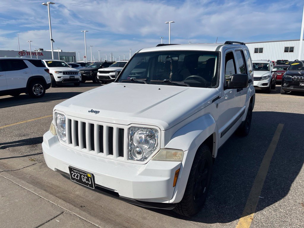 Used 2011 Jeep Liberty Sport w/ Popular Equipment Group AWD/4WD image 3