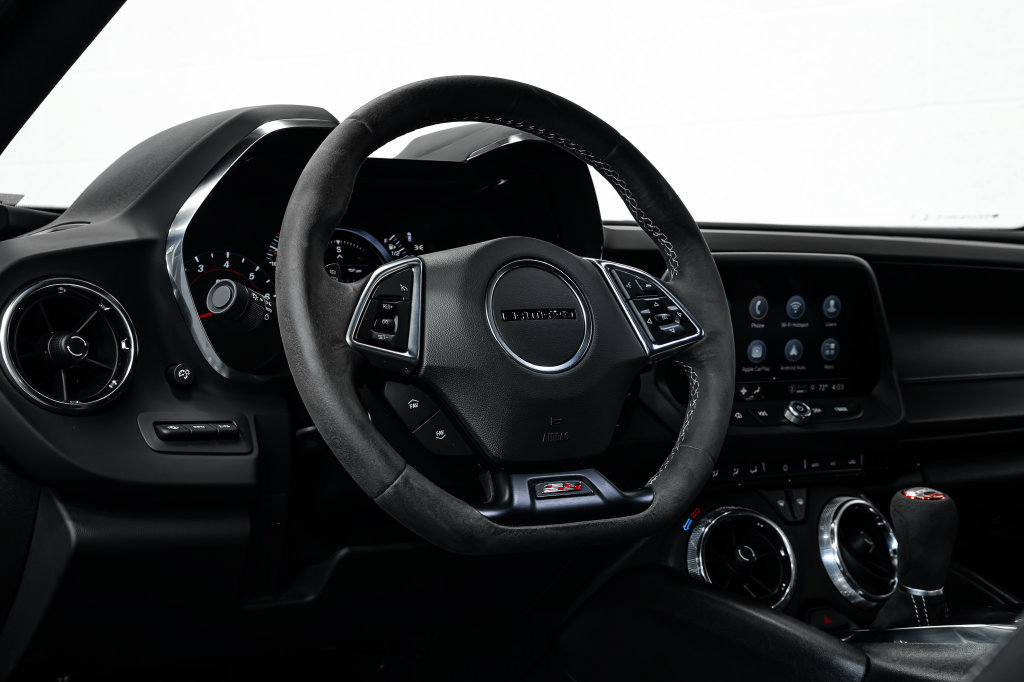 Used 2020 Chevrolet Camaro SS RWD image 23