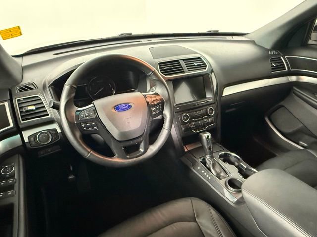 Used 2017 Ford Explorer XLT w/ Equipment Group 202A image 40
