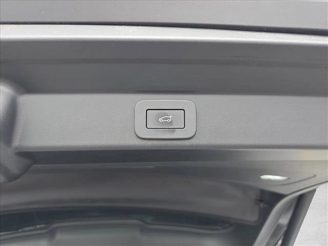 Used 2024 Land Rover Range Rover Sport Dynamic SE AWD/4WD image 13