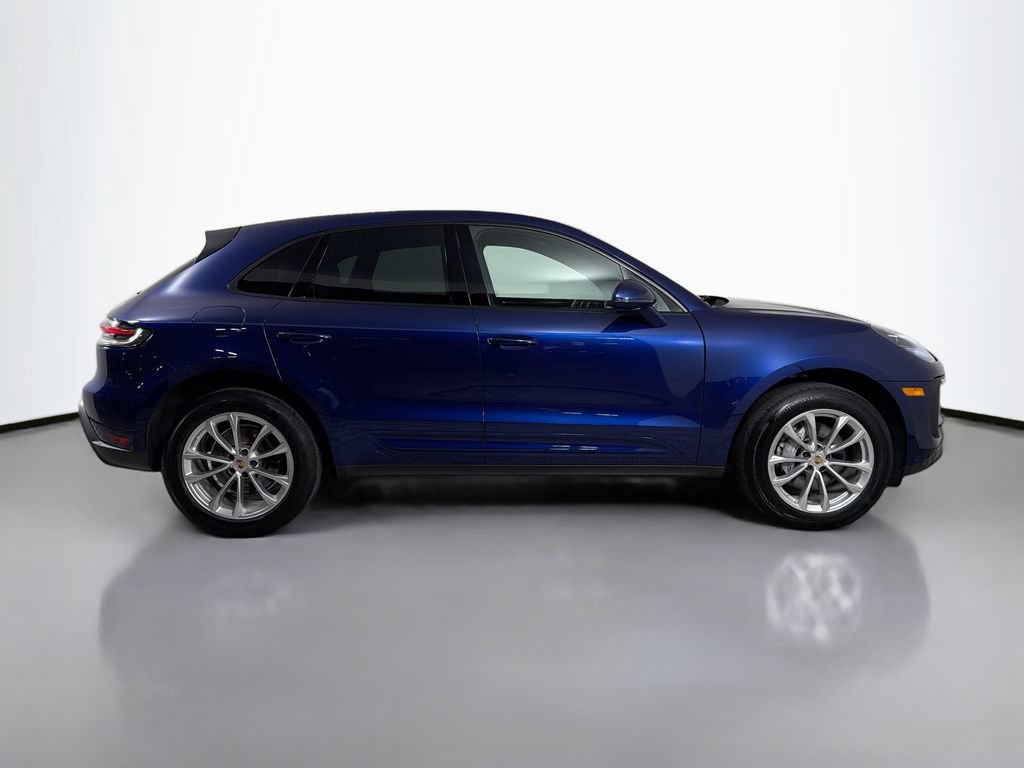 Used 2024 Porsche Macan AWD/4WD image 4
