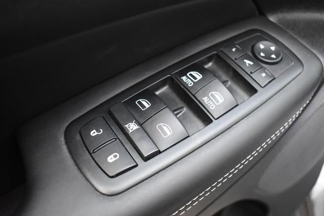 Used 2014 Jeep Grand Cherokee Overland image 26