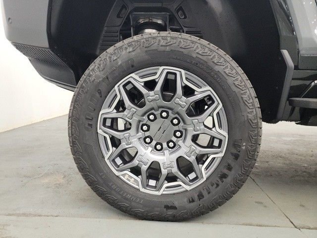 New 2025 GMC Hummer EV 3X AWD/4WD image 38