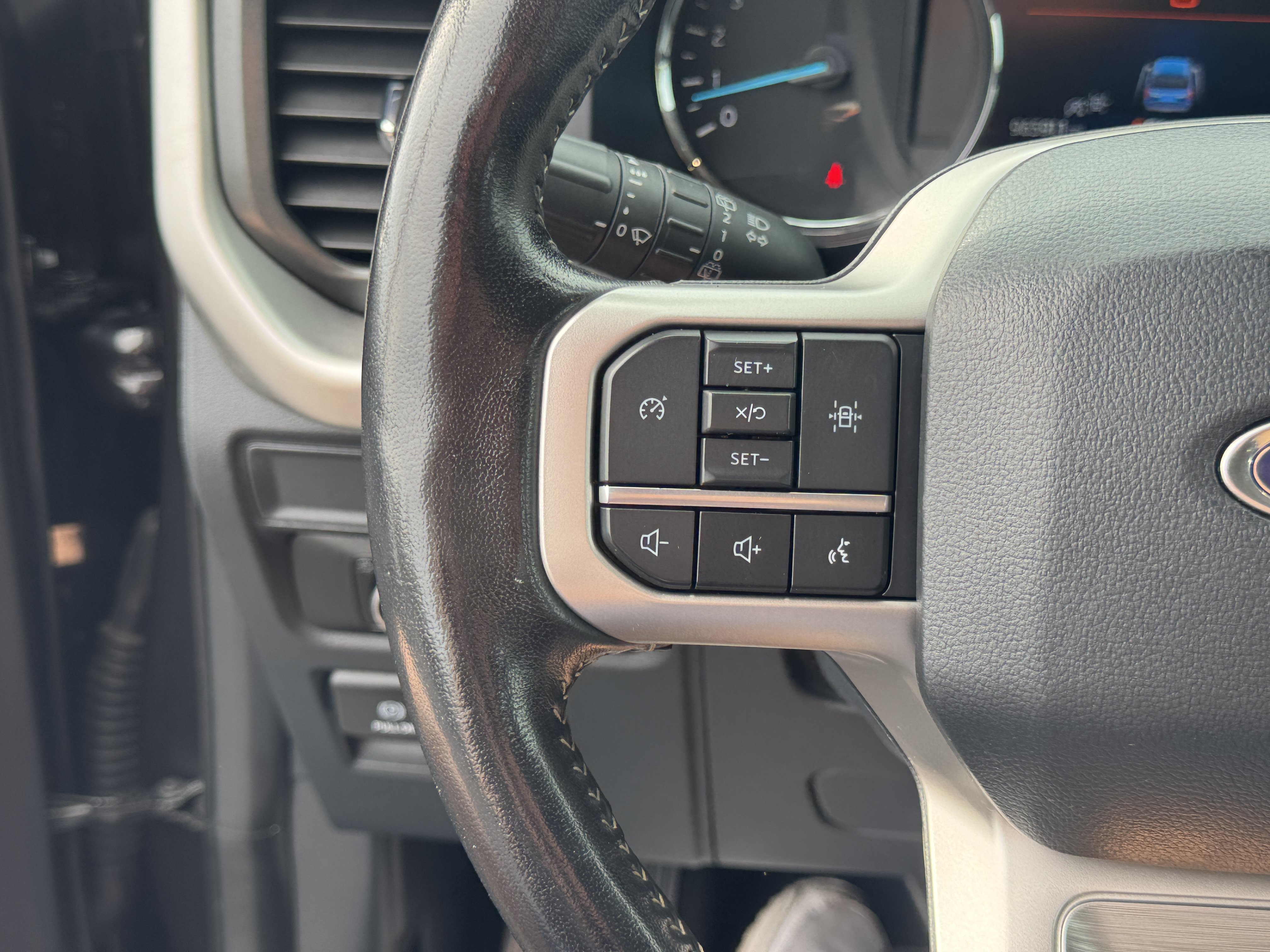 Used 2024 Ford Expedition Max XLT RWD image 23