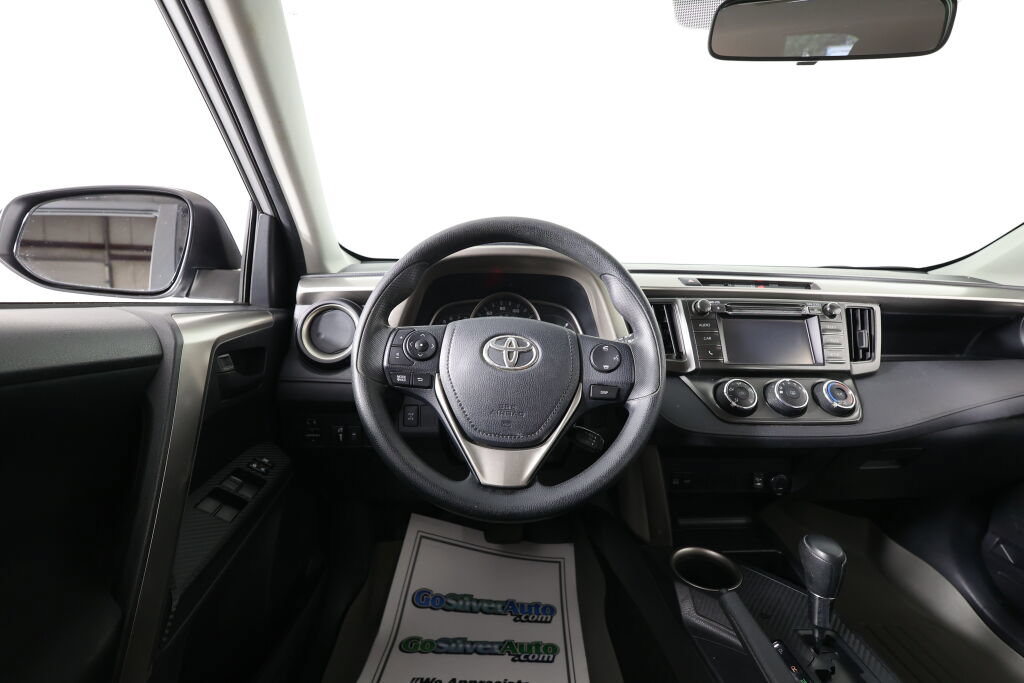 Used 2015 Toyota RAV4 LE AWD/4WD image 29