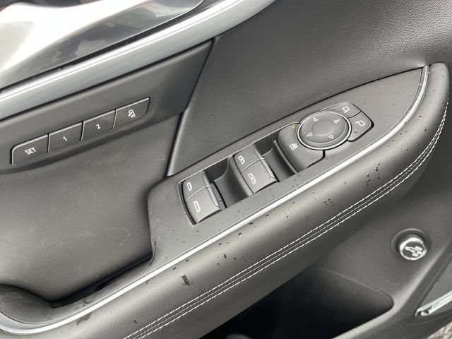 New 2026 Buick Envision Avenir AWD/4WD image 13