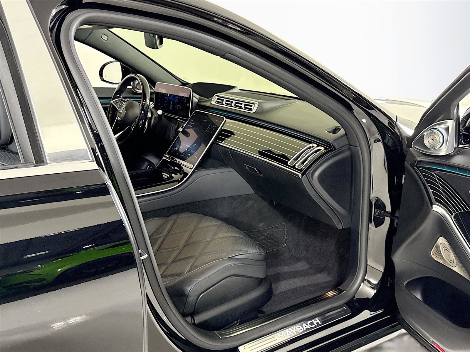 Used 2022 Mercedes-Benz Maybach S 580 4MATIC image 35