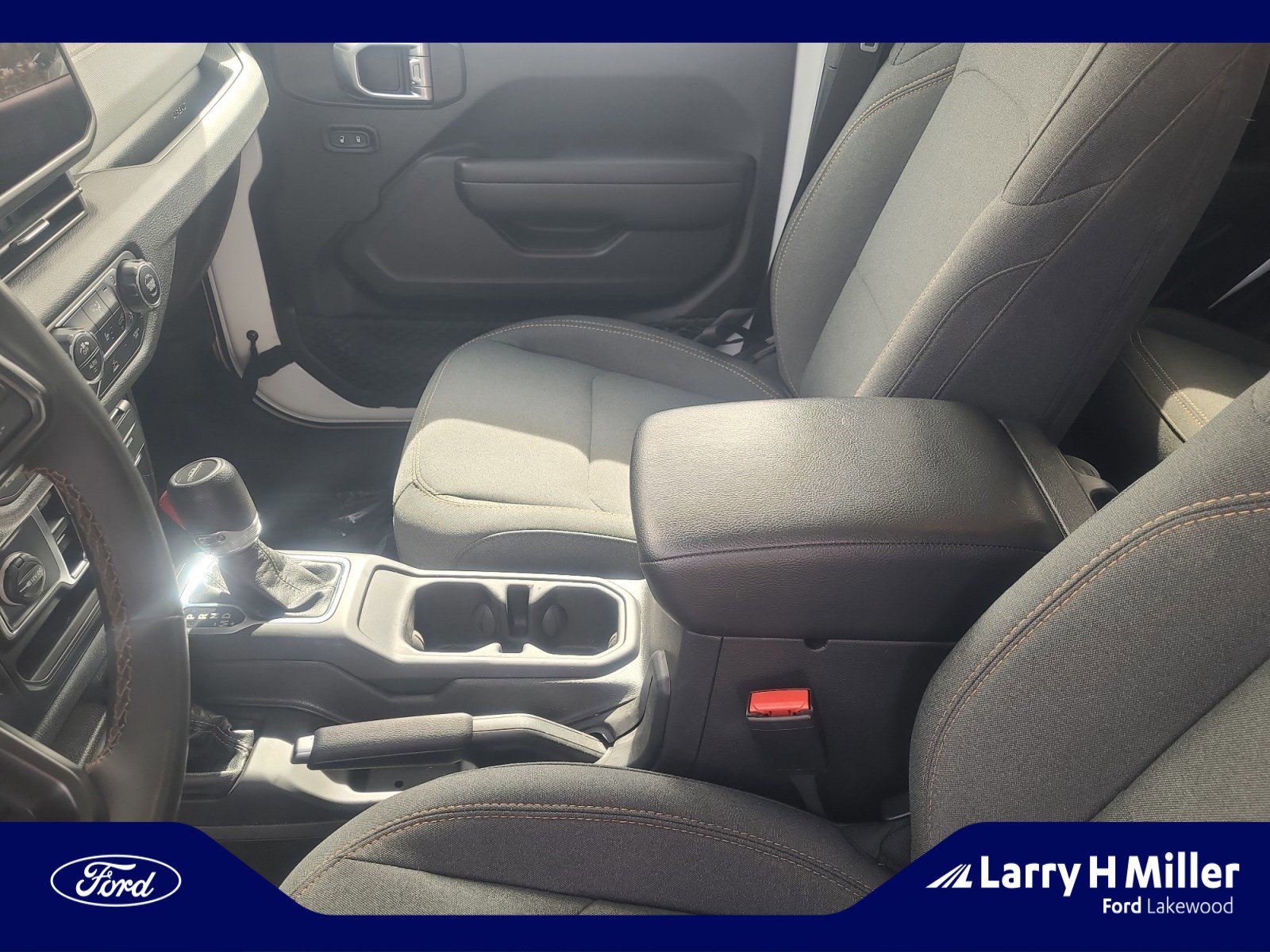 Used 2024 Jeep Gladiator Sport image 15