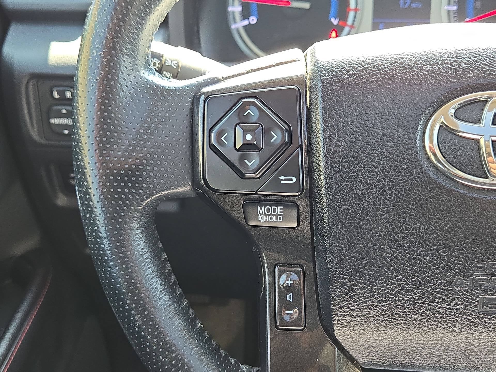 Used 2015 Toyota 4Runner Trail Premium AWD/4WD image 21