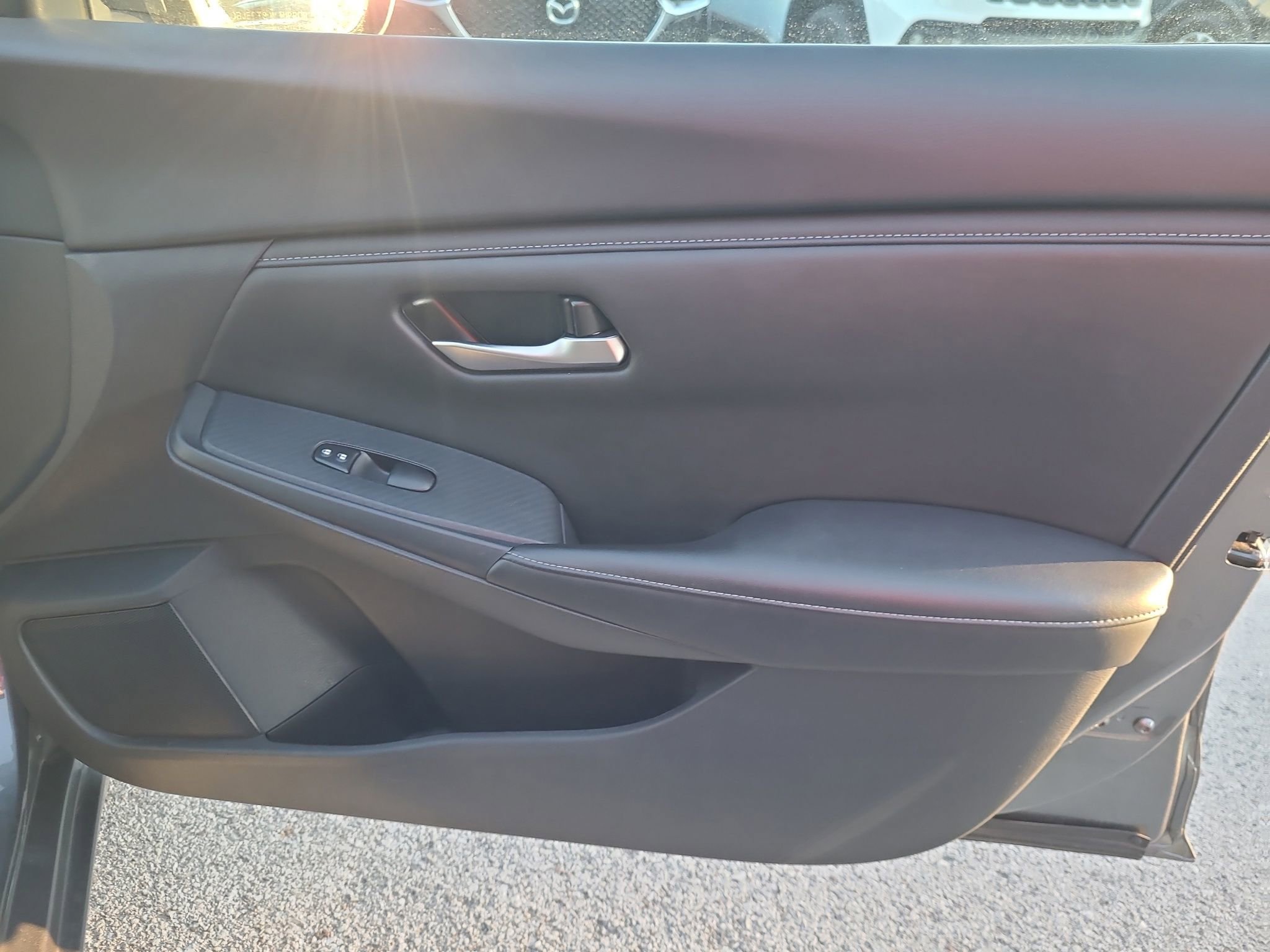 Used 2024 Nissan Sentra SV image 33