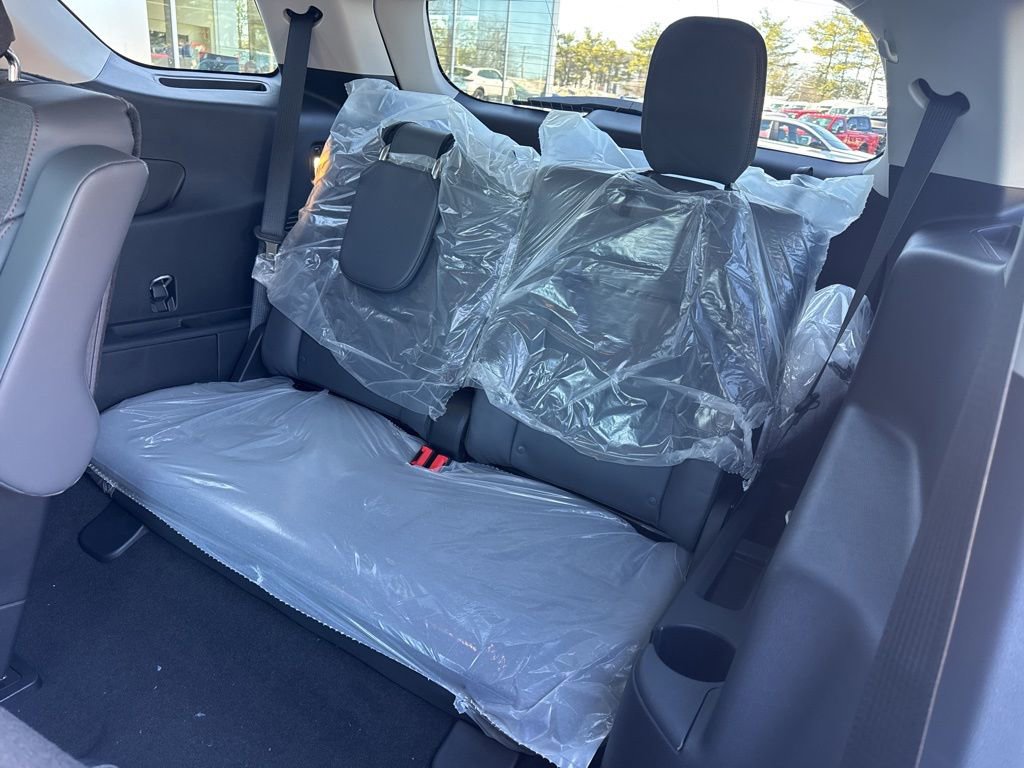 New 2026 Ford Explorer Active w/ Active Comfort Package image 21