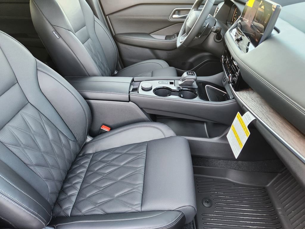 New 2026 Nissan Rogue Platinum w/ Platinum Premium Package image 10