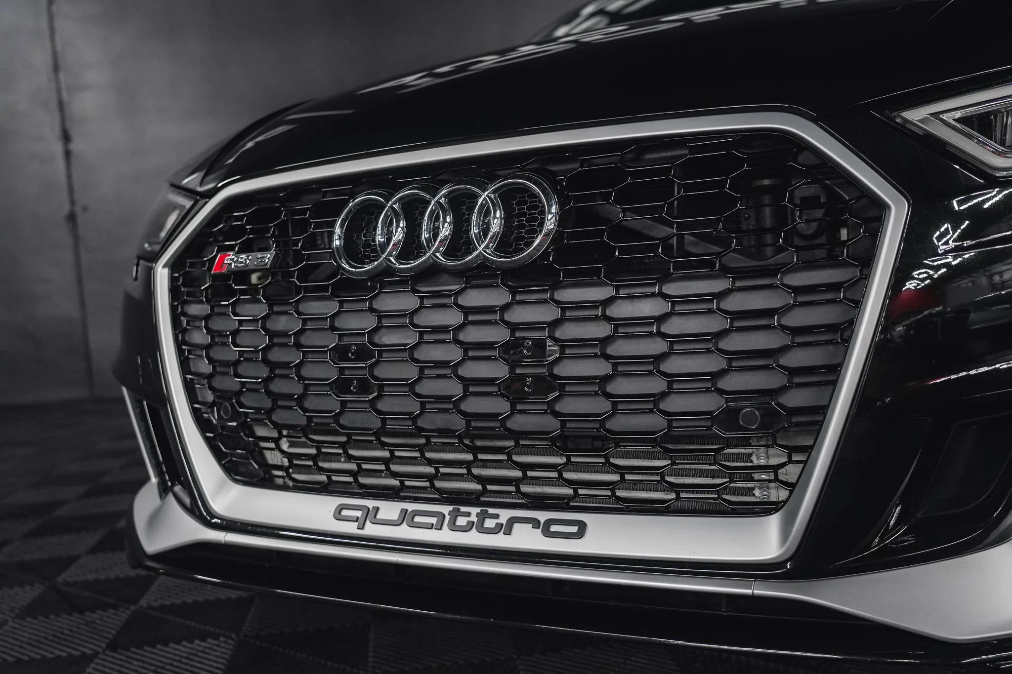 Used 2020 Audi RS 3 w/ Navigation Package AWD/4WD image 3