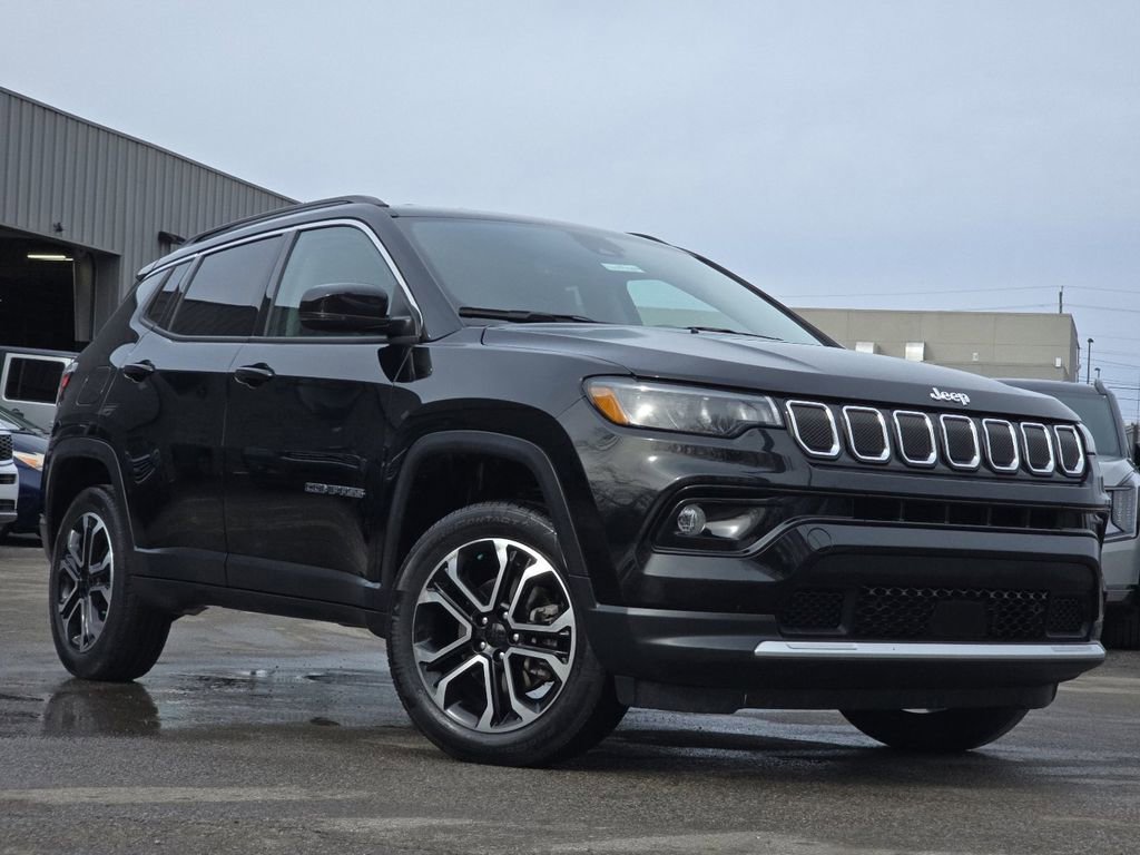 Used 2022 Jeep Compass Limited image 2