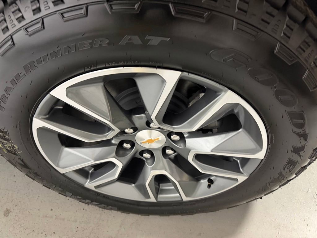 New 2026 Chevrolet Silverado 1500 LT w/ Z71 Off-Road Package image 8