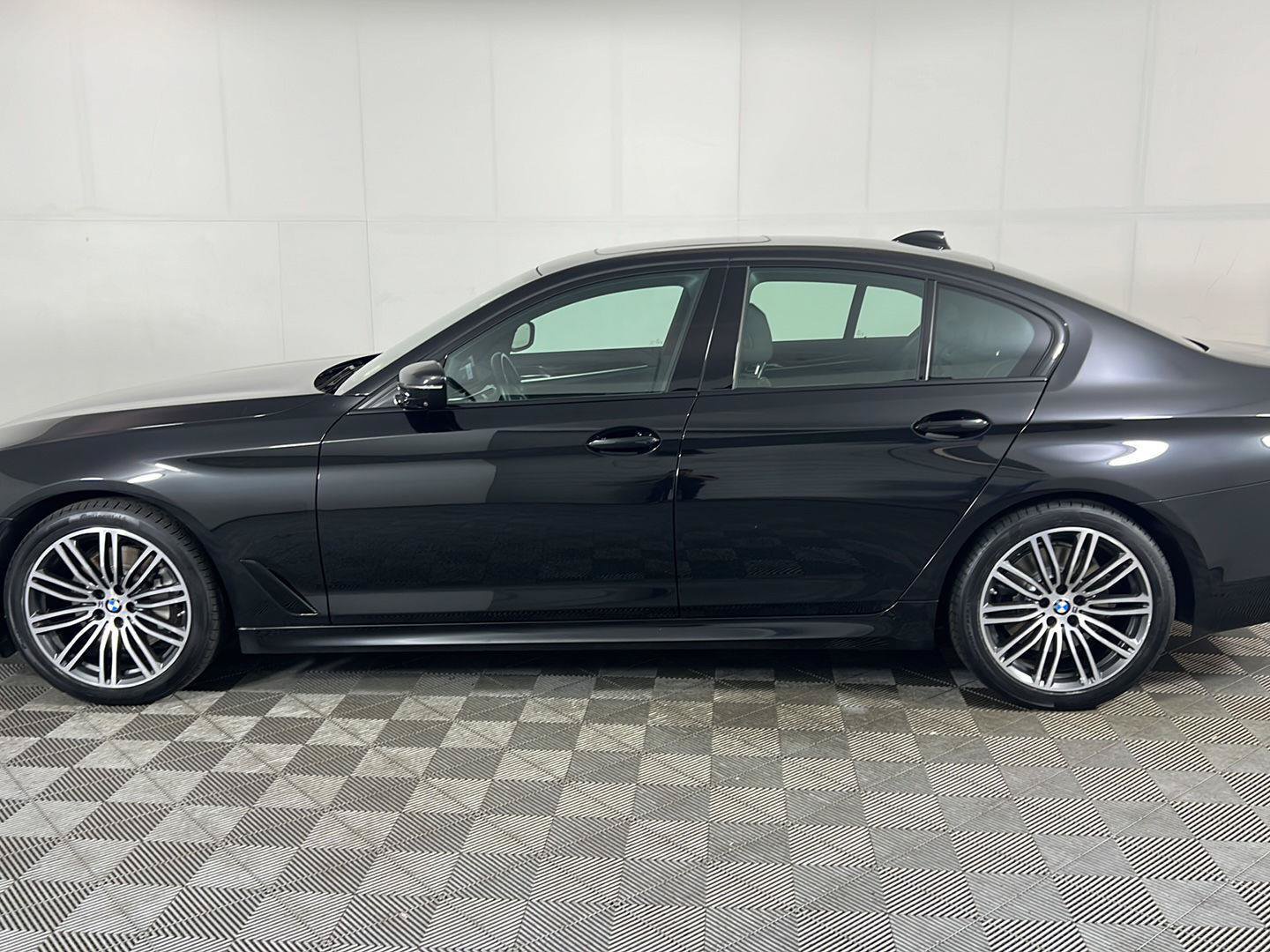 Used 2019 BMW 540i xDrive w/ M Sport Package AWD/4WD image 12