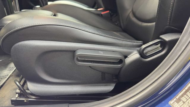 Used 2015 MINI Cooper 4-Door Hardtop FWD image 20