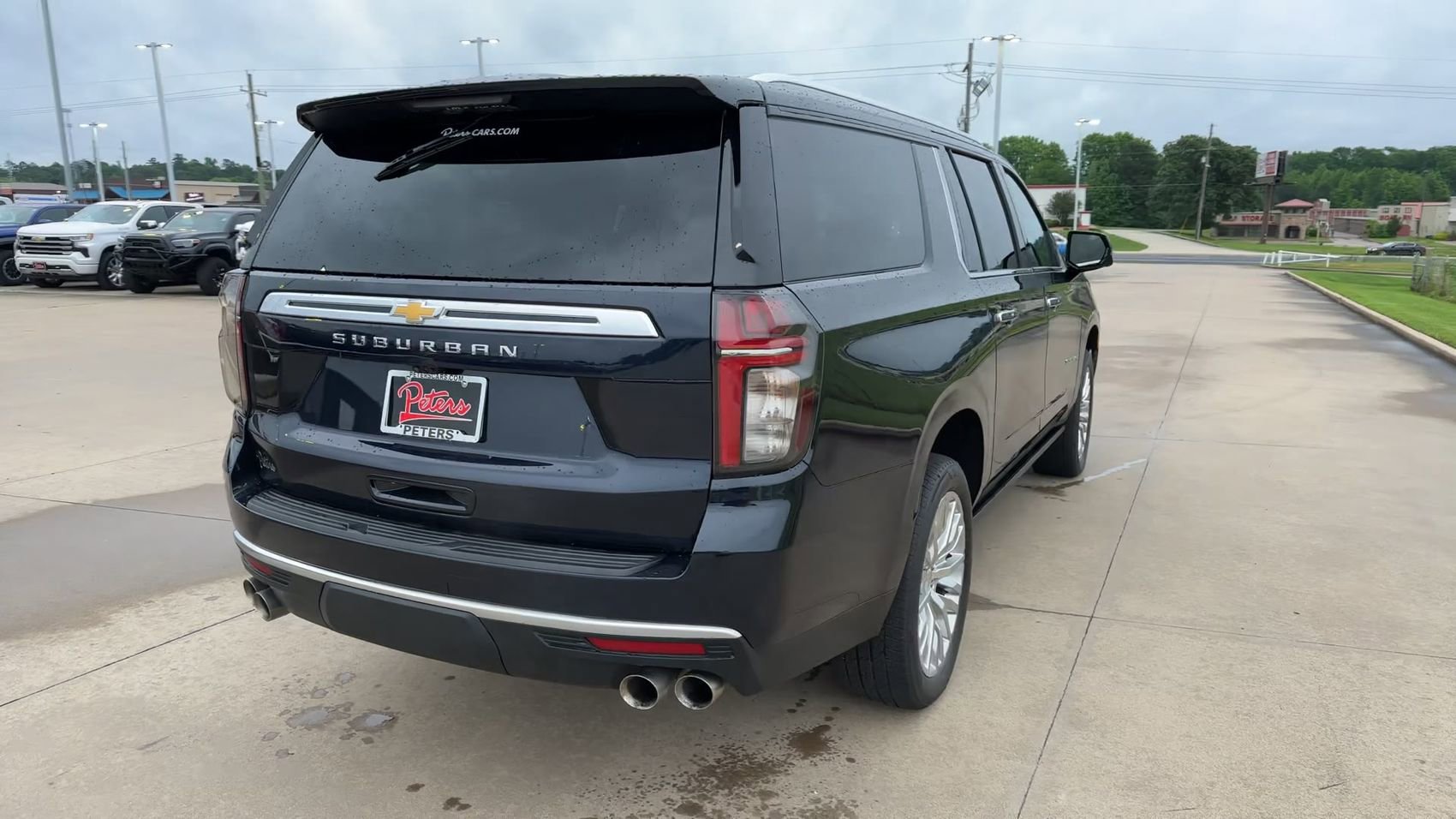 Used 2023 Chevrolet Suburban High Country AWD/4WD image 8