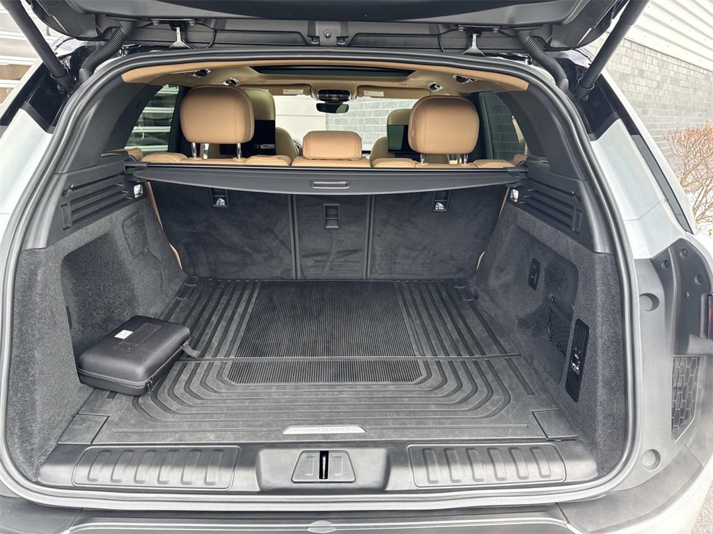 Used 2023 Land Rover Range Rover Sport SE image 6