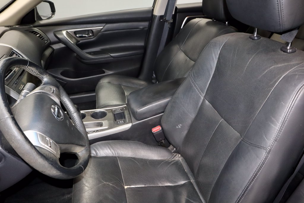 Used 2013 Nissan Altima 2.5 SL FWD image 21