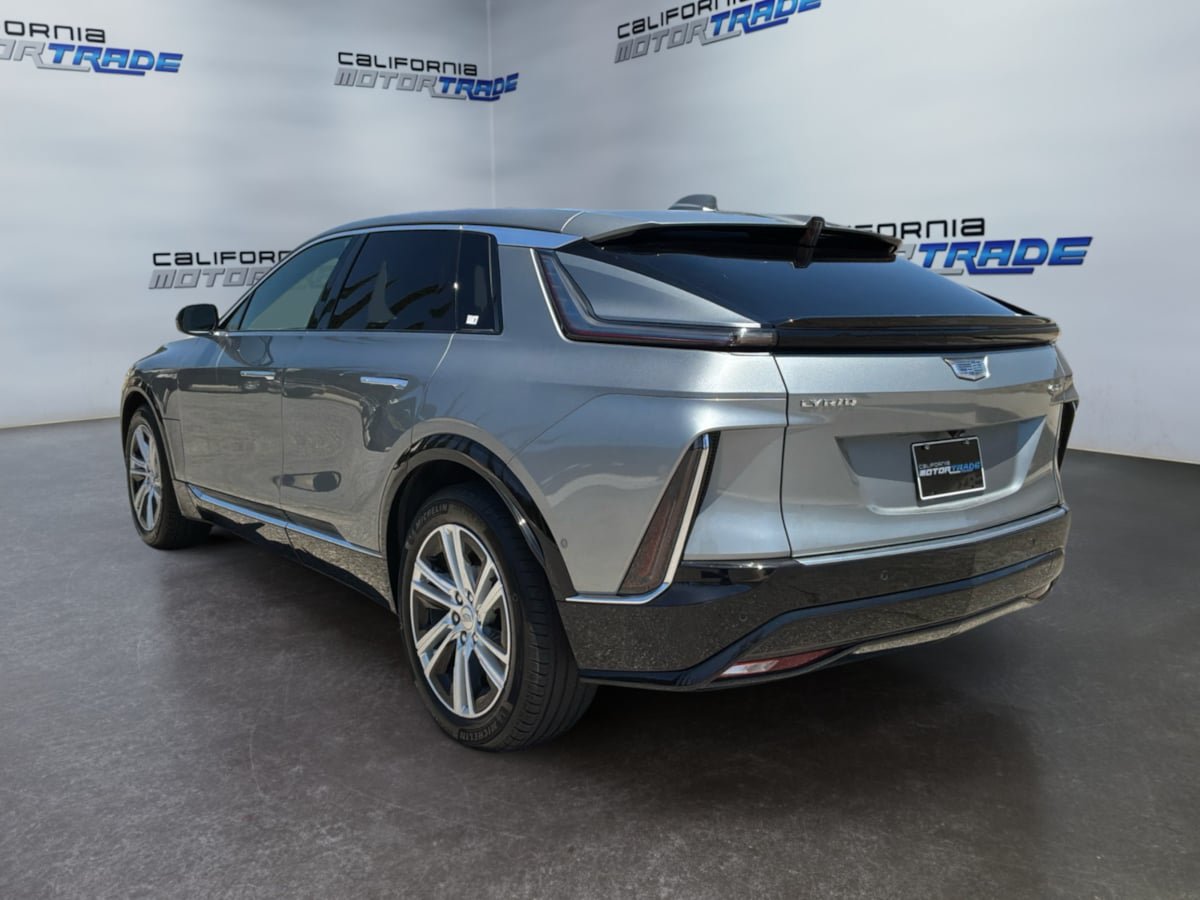 Used 2024 Cadillac Lyriq Tech w/ Driver Assist Package RWD image 7