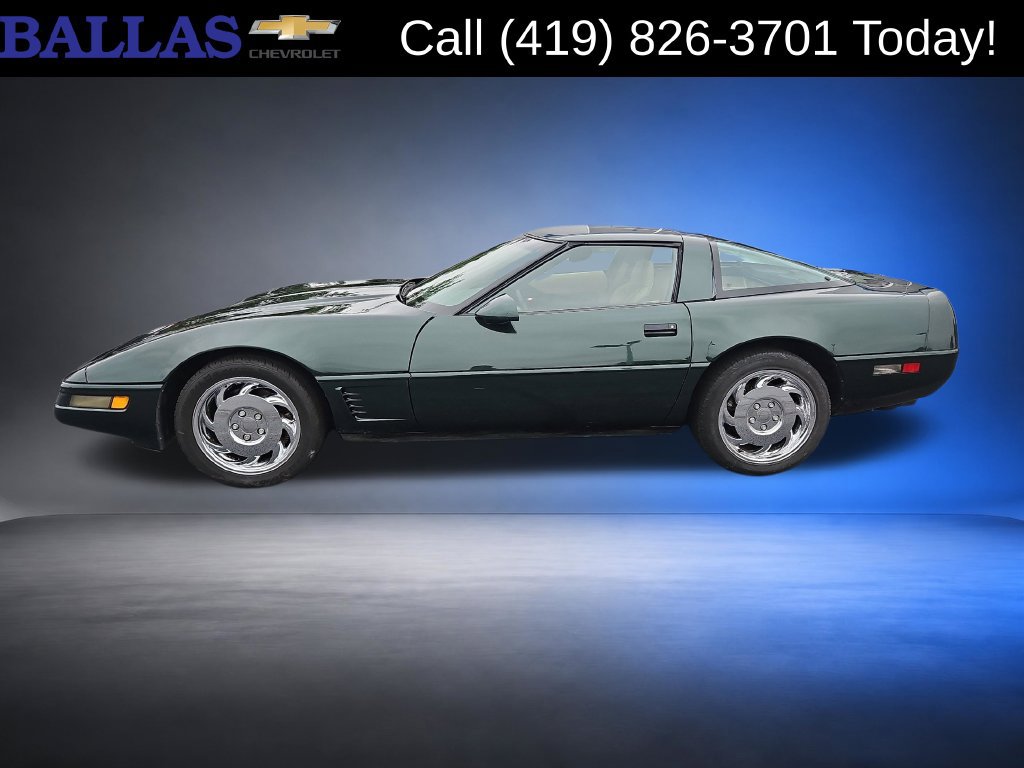 Used 1996 Chevrolet Corvette Coupe RWD image 2